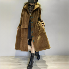 Alethea - Bequeme und warme Jacke in Braun