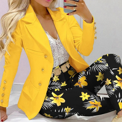 Buntes Set aus Blazer und Hose für Frauen in Gelb