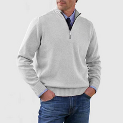 Herrenpullover mit halbem Reißverschluss in Weiß