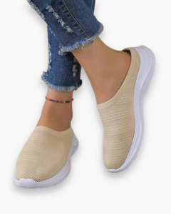 Bequeme Damen Slip-On-Schuhe | Luftig & Alltagstauglich in Khaki