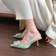 Shantel - Elegante spitz zulaufende High Heels mit Strasssteinen in Hellgrün