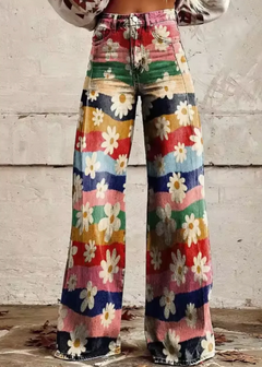 Anzhela - Weite Hose mit buntem Druck in Multicolor 2