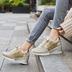 Amelia - Orthopädische Turnschuhe mit hohem Absatz und Keilabsatz in Gold