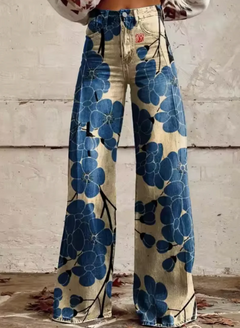 Anzhela - Weite Hose mit buntem Druck in Multicolor 4
