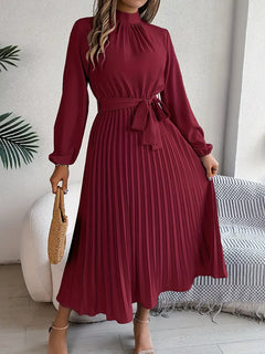 Damen Langarm Falten Kleid mit Gürtel in Bordeaux