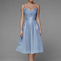 Symmetry Line Elegantes Abendkleid in Blau
