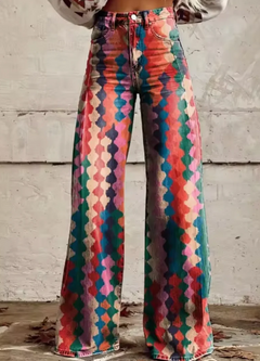 Anzhela - Weite Hose mit buntem Druck in Multicolor 5
