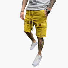 Herren Cargoshorts mit Kordelzug und Klappentaschen in Gelb