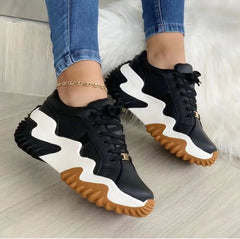 Kasia - Orthopädische Leder‑Sneaker mit Patchwork in Schwarz