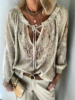 Shirley - Langärmlige Bluse mit Spitzendetails in Khaki