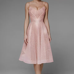 Symmetry Line Elegantes Abendkleid in Rosa