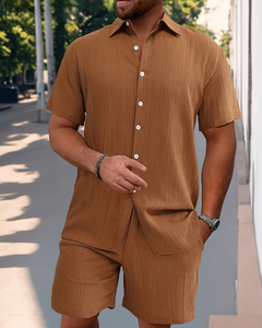 Herren Sommer Set mit Kurzarmhemd & Shorts | Leichter Zweiteiler für Alltag & Urlaub in Dunkelbraun