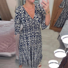 Enna - Schickes Kleid Mit Ausgestellten Ärmeln in Marineblau
