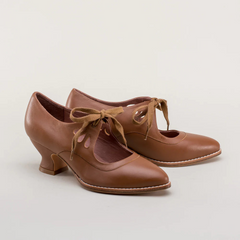 Sheridan - Orthopädische Schnürschuhe für Damen mit Absatz in Braun