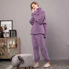 Krista - Pyjama-Set aus dickem Fleece in Lila