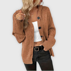 Susy | Eleganter Langarm-Hoodie mit Knopfdetails in Braun