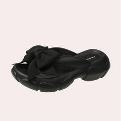 Nayeli® | Elegante Damen-Slipper mit Schleifendetail in Schwarz