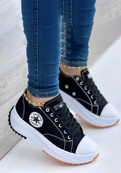 CanvasShoes - Modische Damensneaker in Schwarz