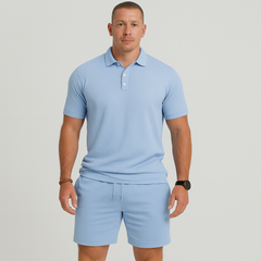 Herren Sommer Casual Set – Leichtes Oberteil mit Golfkragen und einfarbige Shorts mit Taschen in Hellblau