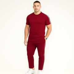 Retro-Streetwear-Set für Herren – Loose Fit T-Shirt mit Seitenstreifen und passender Hose in Rot
