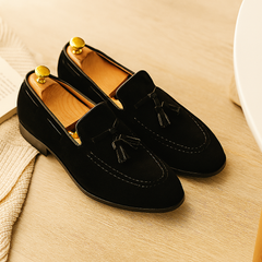Lässige Slipper für Herren – Vielseitige Schuhe für Arbeit & Reise in Schwarz