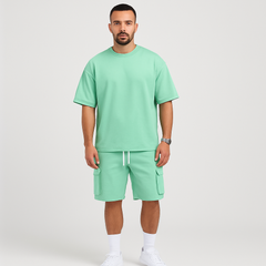 Herren-Sportbekleidungsset – Atmungsaktives Polyester-Rundhals-T-Shirt & Shorts mit Kordelzug und Taschen in Hellgrün