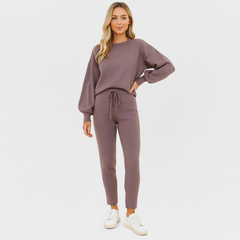 Eleganter Damen-Trainingsanzug – Stilvolles Loungewear-Set für Zuhause oder Freizeit in Lila