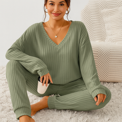 Damen Lounge-Set aus Rippstrick – Unifarbenes V-Ausschnitt-Top & Jogginghose mit Gummibund in Armeegrün