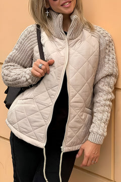 ANIYA™ | Gestrickte Patchwork-Jacke mit Reißverschluss in Beige