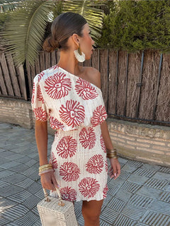 Melanie - Kleid - One-Shoulder-Stil in Weiß