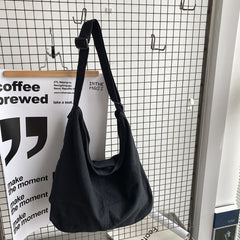 Geräumige Damen-Umhängetasche, verstellbar, strapazierfähiges Material in Schwarz