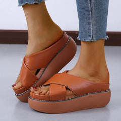 Malin® | Moderne Damensandalen in Orange Farben