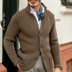 RAPHAEL - ZEITLOSER CARDIGAN in Braun