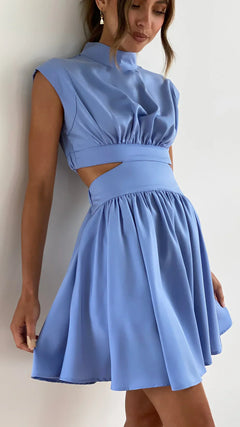 Luna | Glamouröses Minikleid mit hohler Taille in Hellblau