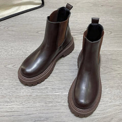 Alastrina | Modische und mühelose Sommerstiefel in Braun
