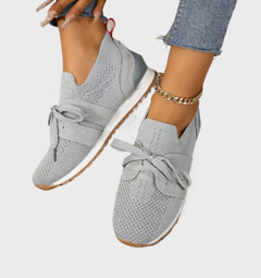 Ottilie – Leichte Mesh-Sneaker aus Strick in Gray