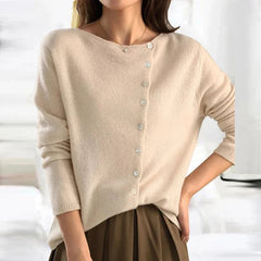 Wanda | Weiche Feminine Strickjacke in Beige