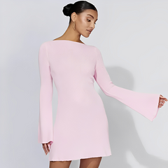 Iris - Rückenfreies Minikleid mit ausgestellten Ärmeln in Rosa