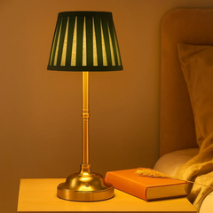 Lumora | Elegante kabellose LED-Tischleuchte in Grün
