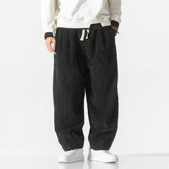 Masaaki | Einzigartige Cordhose in Schwarz