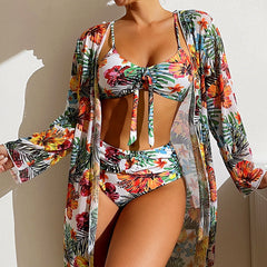 Leah® | Bikini mit Blumenmuster und Überzug in Weiß