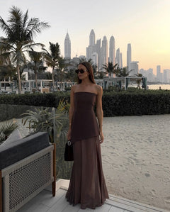 Gigi | Trägerlos Asymmetrisch Maxi Hochzeitsgastkleid in Braun
