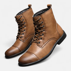 Stilvolle Herrenstiefel aus hochwertigem Kunstleder in Braun