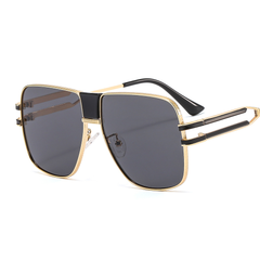 Quadratische Unisex Sonnenbrille mit Verlaufsgläsern in Schwarz
