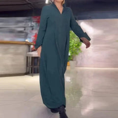 Perla - Lockeres Maxikleid mit Seitenschlitzen in Grün