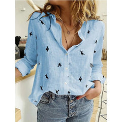 Ramona - Eine stylishe Bluse in Blau mit Vögeln
