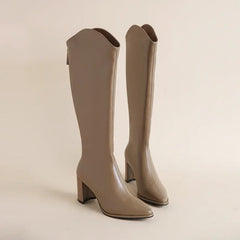 Adeline - Kniehohe Stiefel - Spitz Zulaufend in Khaki