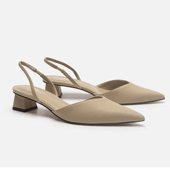Izara - Spitz zulaufende Absätze - Slingback Stil in Beige