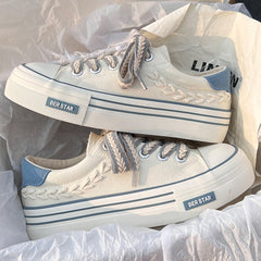 Silvia® | Bequeme klobige Damenschuhe in Blau
