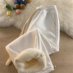 Aria Fleece-Lined Lounge Pants in White